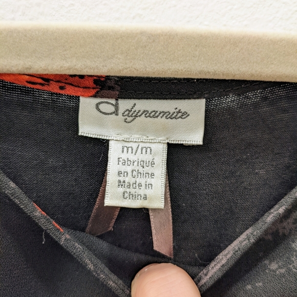 Dynamite Black and Red Rose Chiffon Blouse - M - Picture 5 of 5